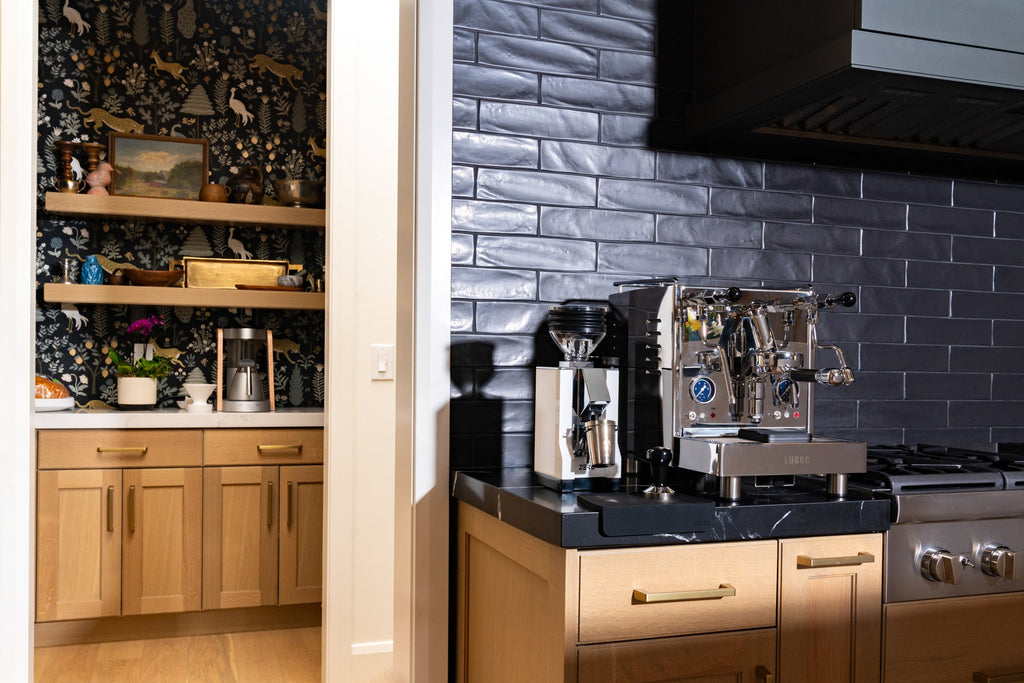 Eureka Mingon Zero & Lucca M58 lifestyle photo by Clive Coffee